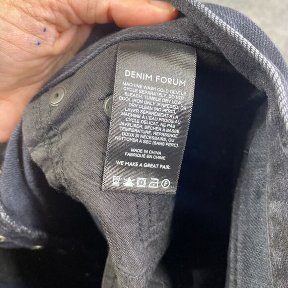 Aritzia Denim Forum The Dillon High Rise Slim 28L size 24 Black Raw Hem - Picture 9 of 13
